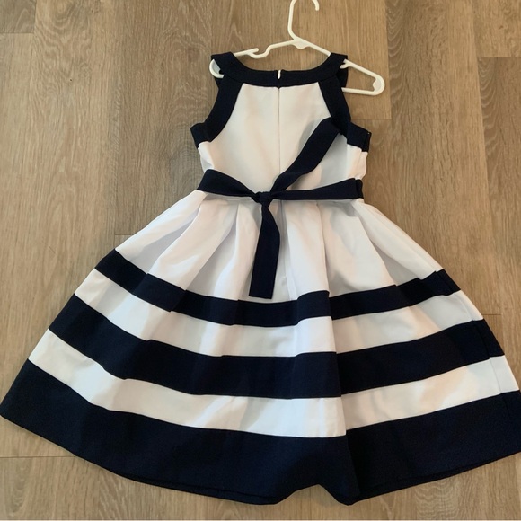 Bonnie Jean GirlSize 8 Navy  & White Pleated Sleeveless Special Occasion Dress - Picture 10 of 10